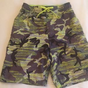 Boys Medium Nike Swim Trunks